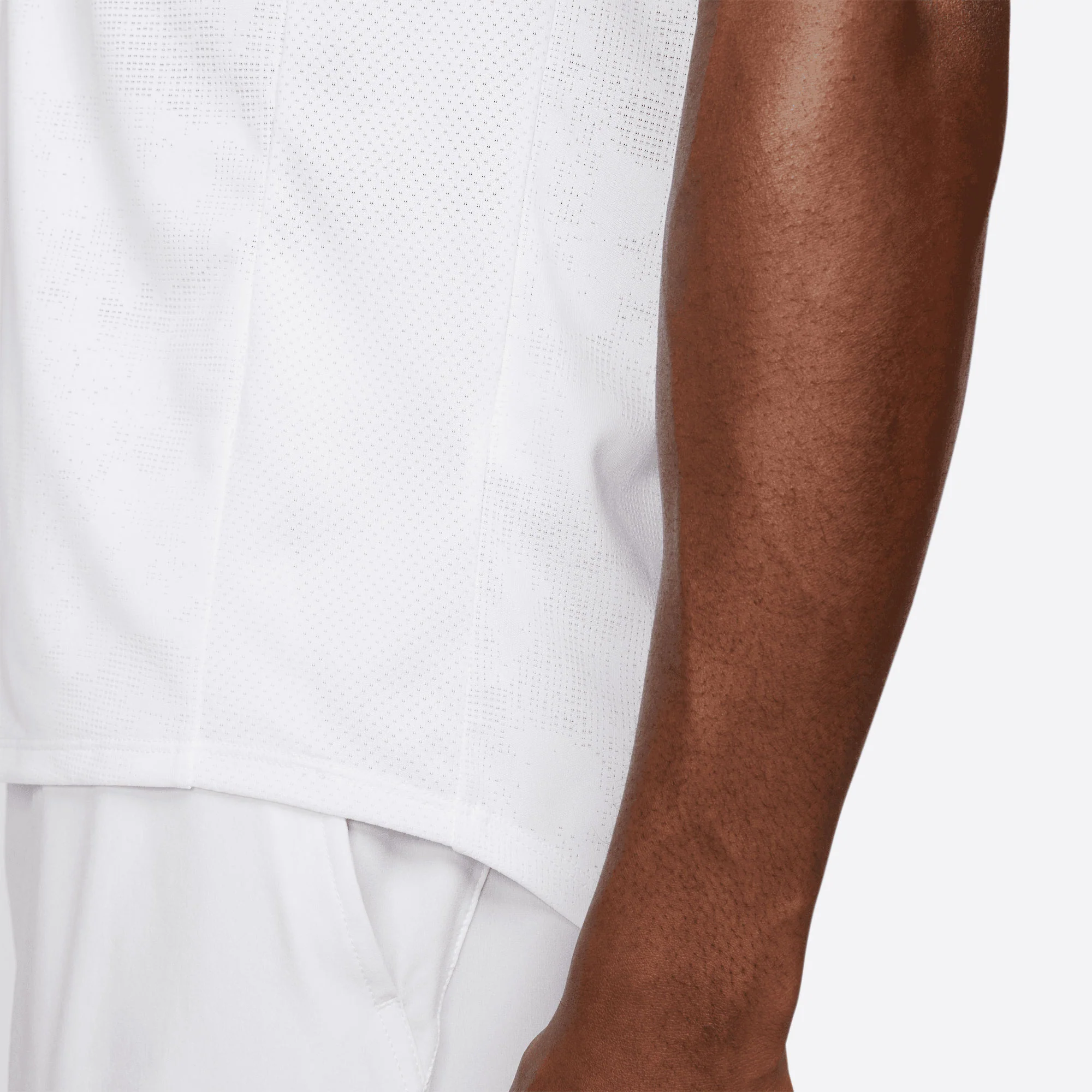 NikeCourt Dri-FIT Slam London Men's Tennis Shirt - Image 4