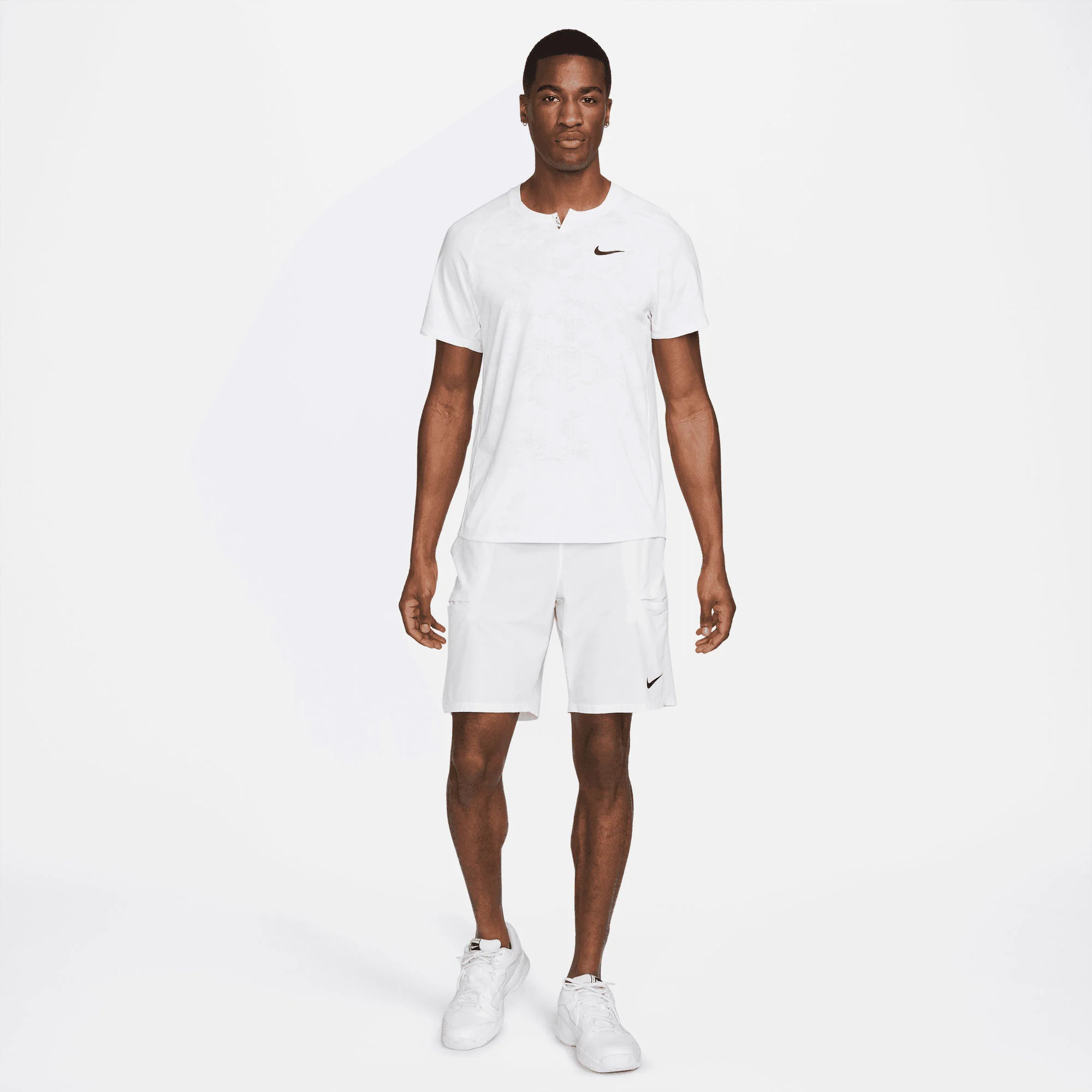 NikeCourt Dri-FIT Slam London Men's Tennis Shirt - Image 5