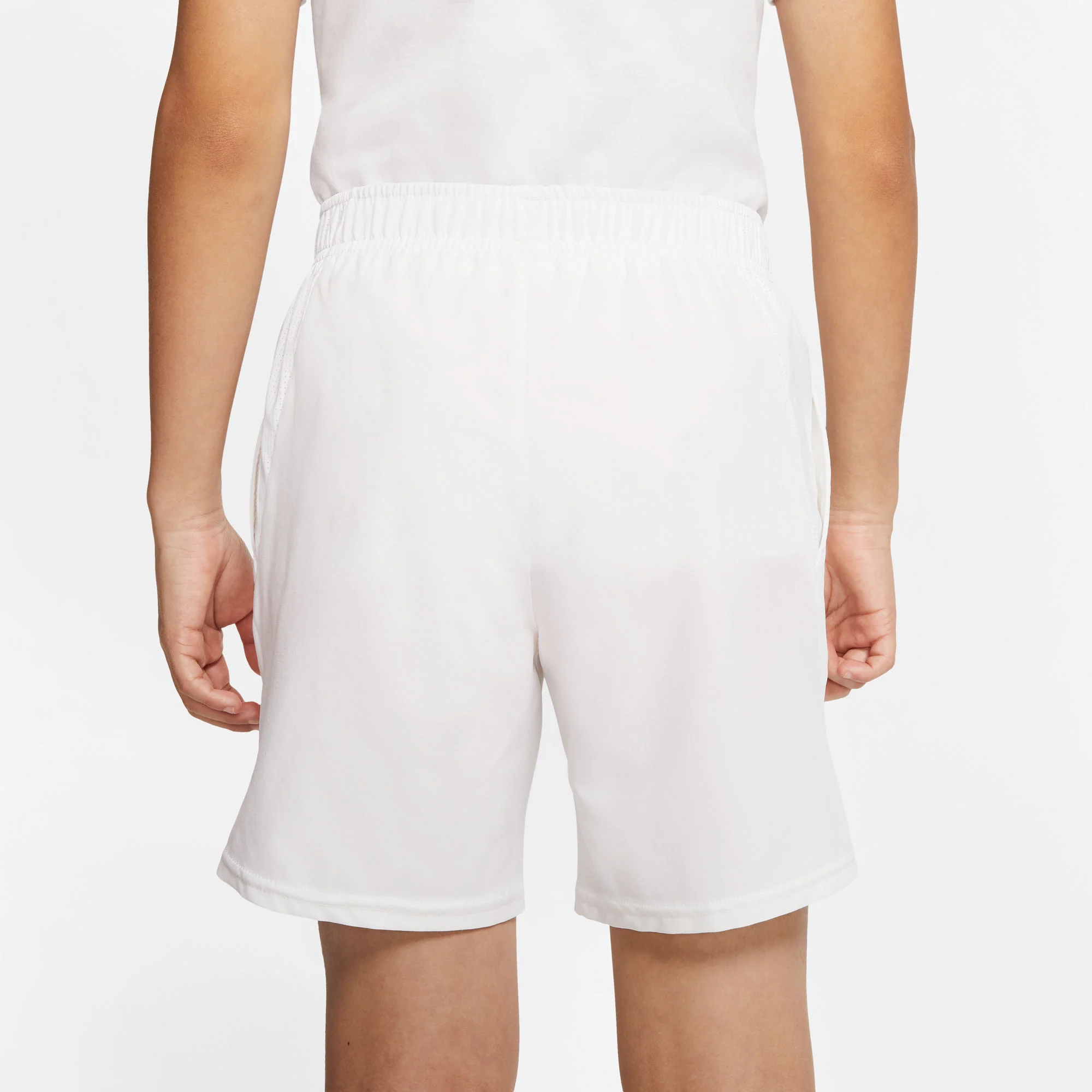NikeCourt Dri-Fit Victory Boys' Tennis Shorts - Image 2