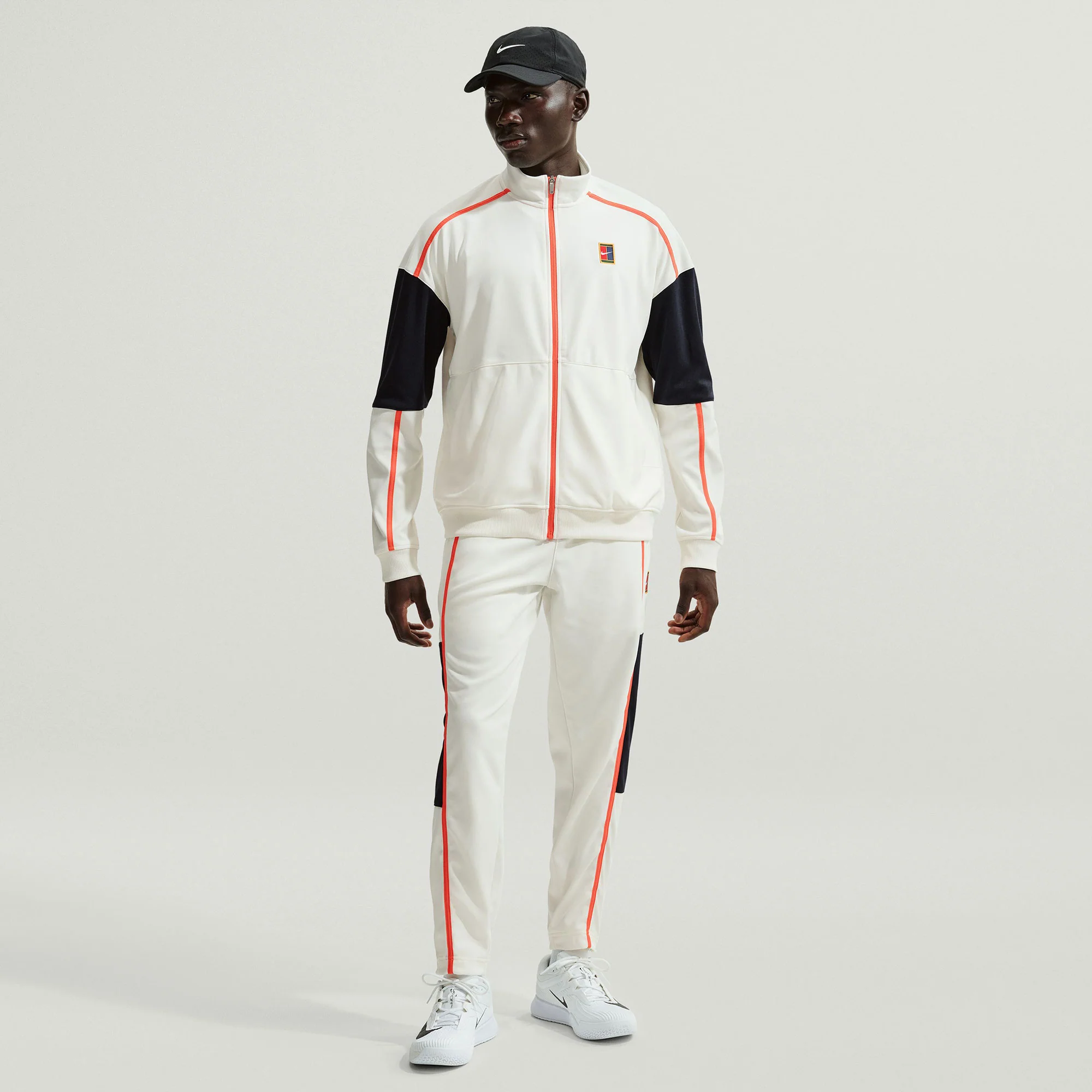 NikeCourt Heritage Men's Dri-FIT Tennis Jacket - Image 4