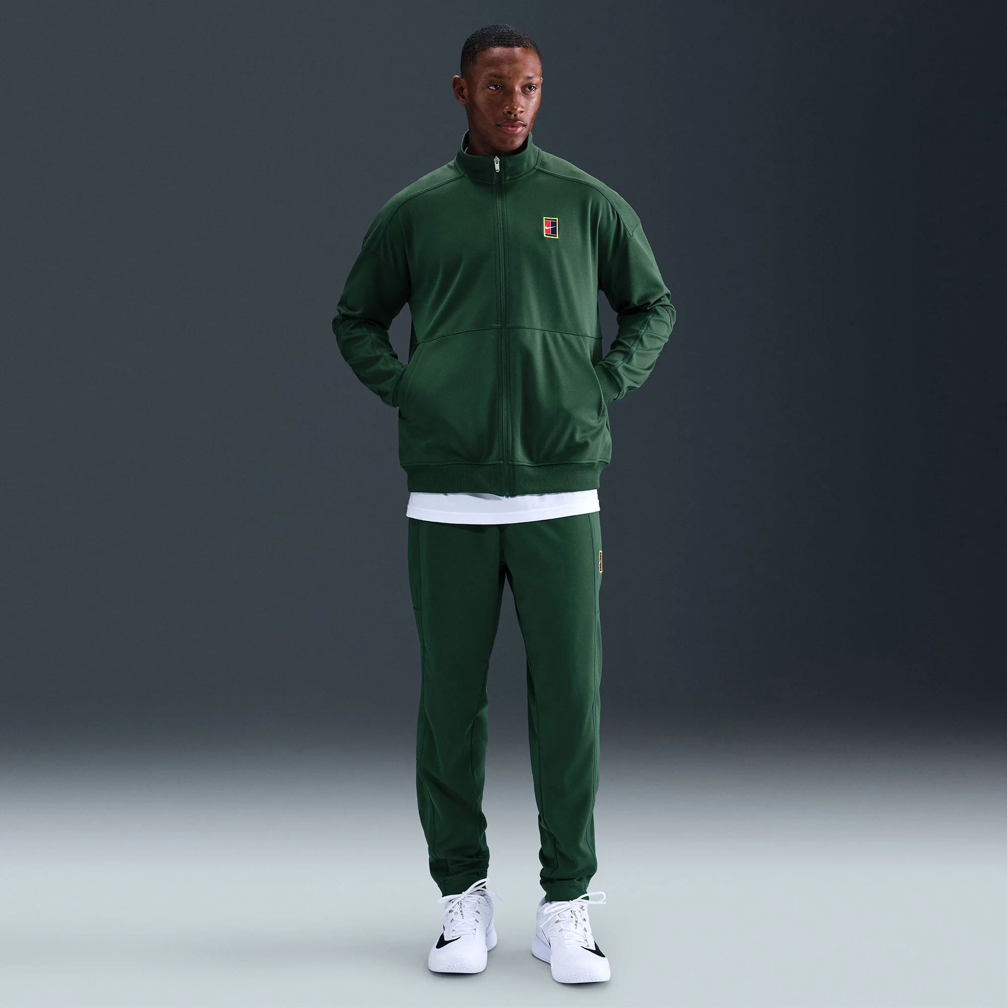 NikeCourt Heritage Men's Dri-FIT Tennis Jacket - Image 4