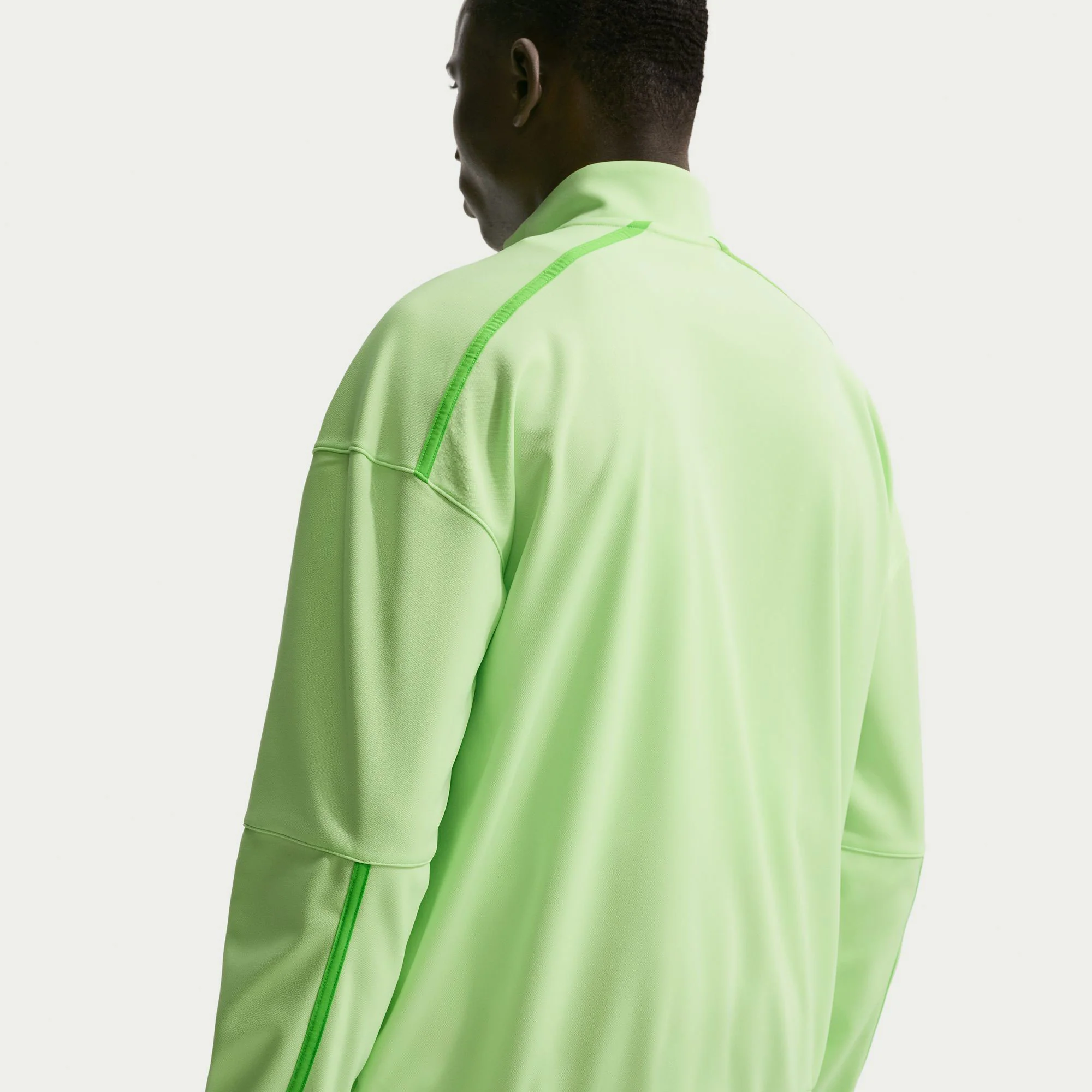 NikeCourt Heritage Men's Dri-FIT Tennis Jacket - Image 2