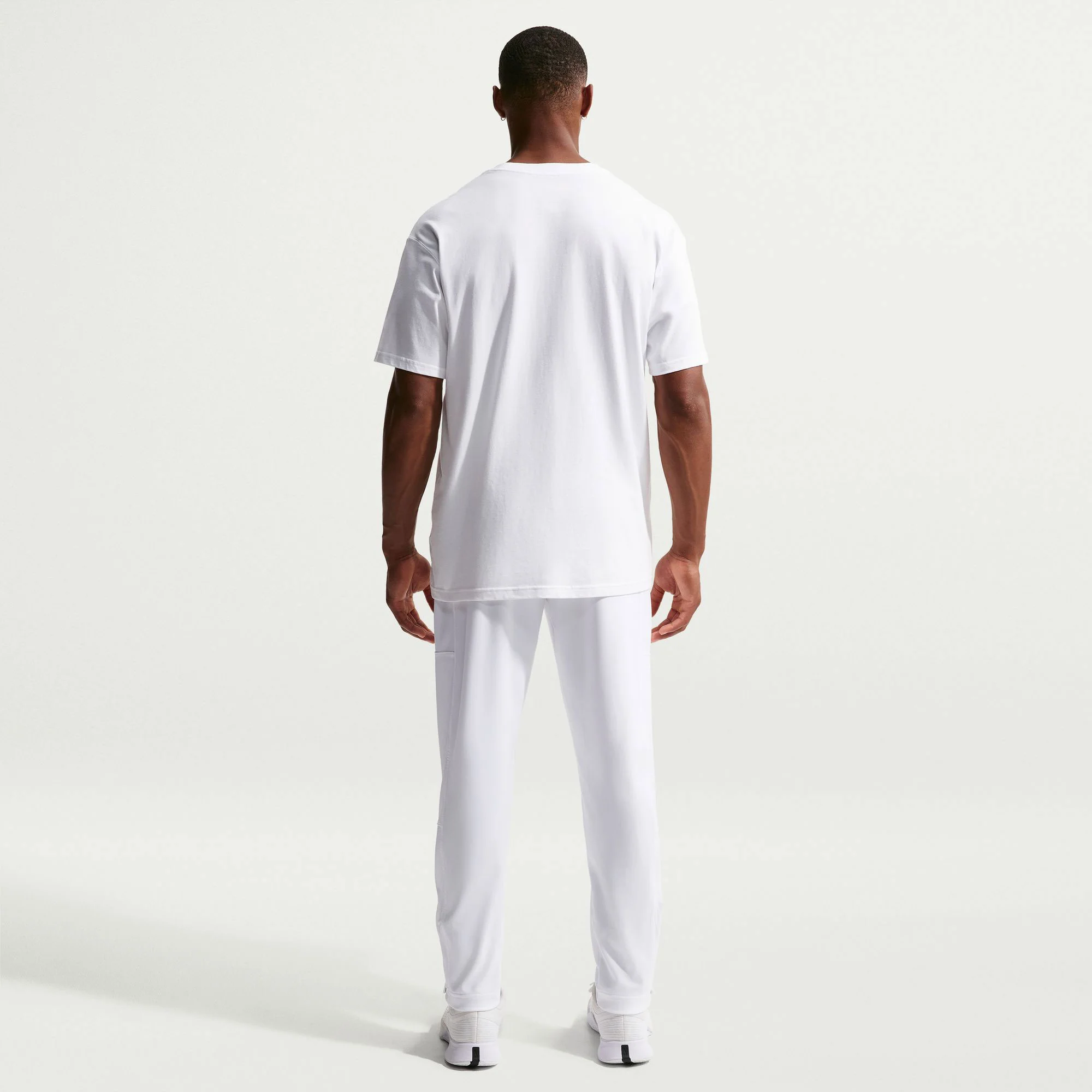 NikeCourt Heritage Men's Dri-FIT Tennis Pants - Image 2