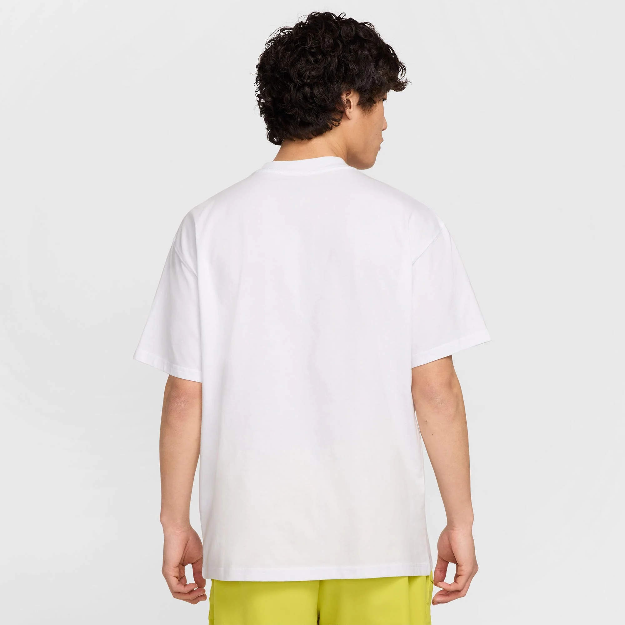 NikeCourt Max90 Men's Tennis T-Shirt - Image 2