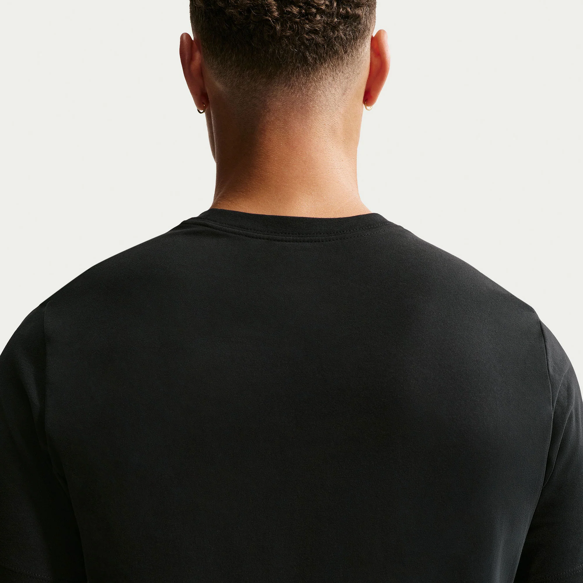 NikeCourt Men's Dri-FIT Tennis T-Shirt - Image 2