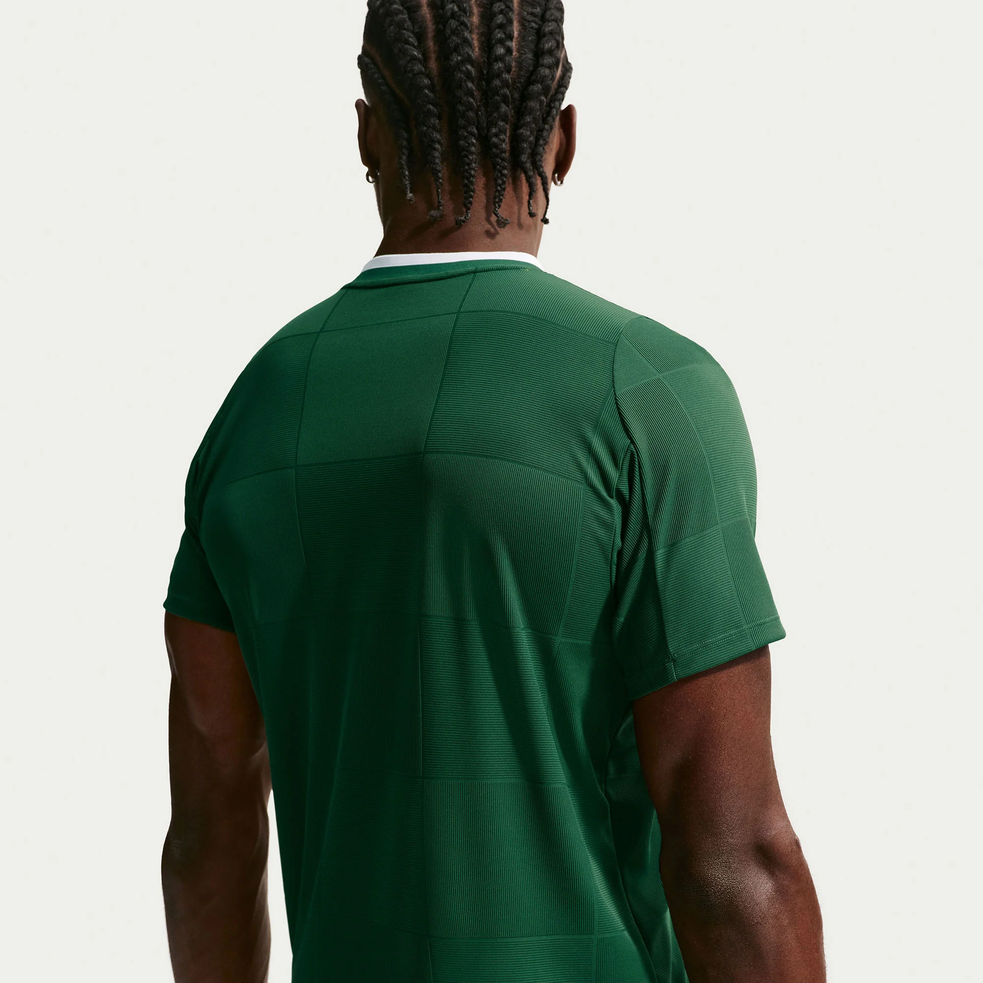 NikeCourt Slam London Men's Dri-FIT ADV Tennis Shirt - Image 2