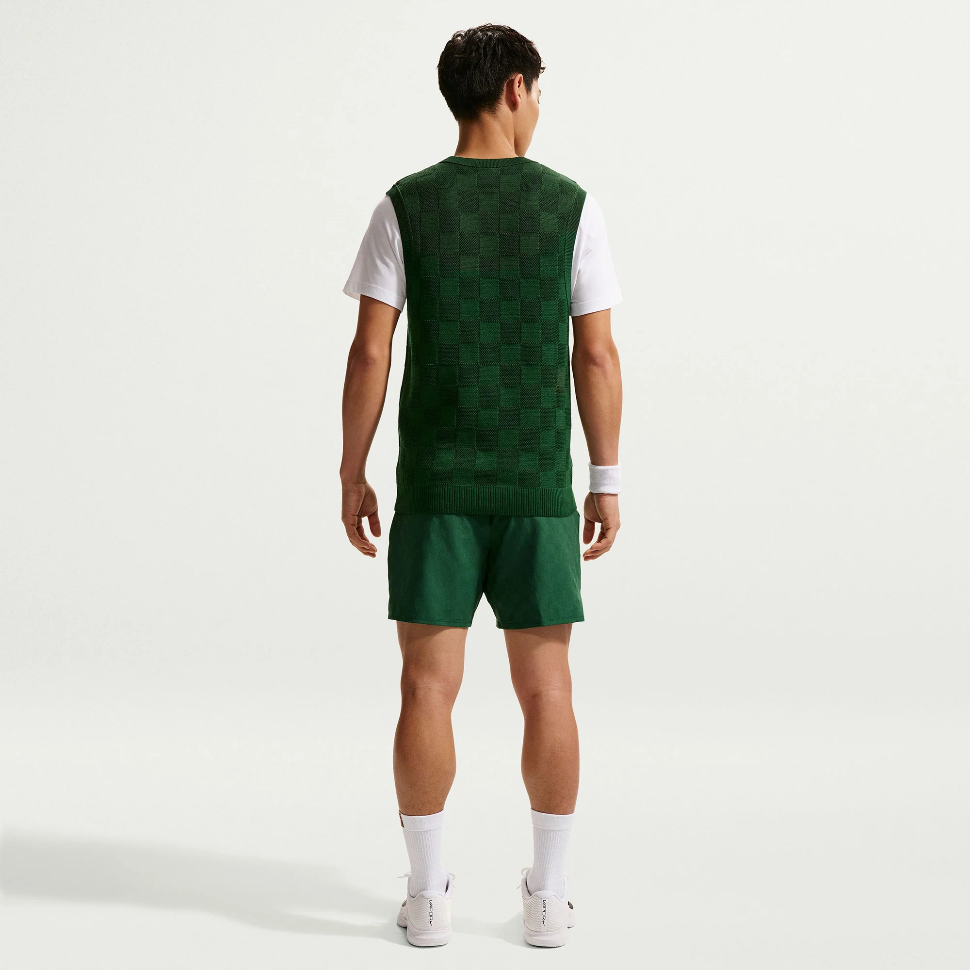 NikeCourt Slam London Men's Tennis Sweater Vest - Image 5