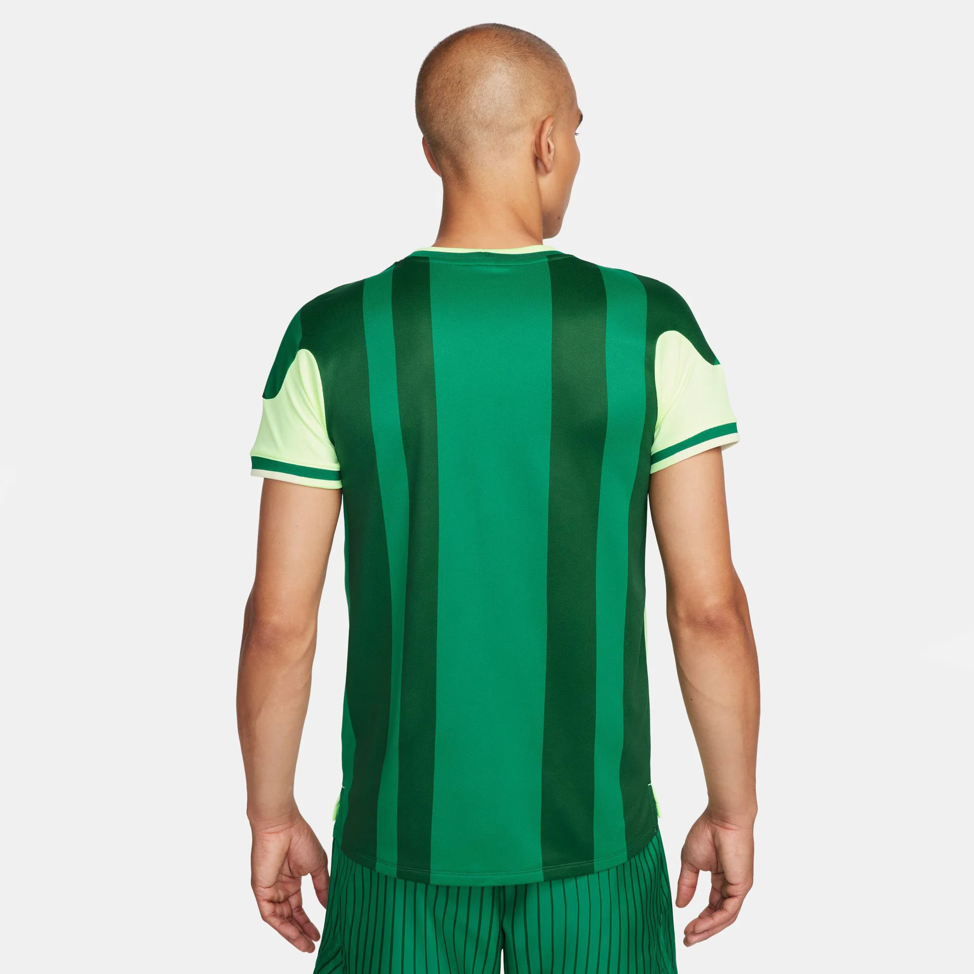 NikeCourt Slam Melbourne Men's Dri-FIT Tennis Shirt - Image 2