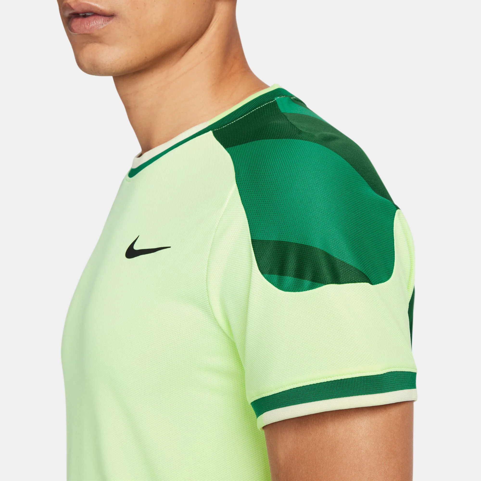 NikeCourt Slam Melbourne Men's Dri-FIT Tennis Shirt - Image 4