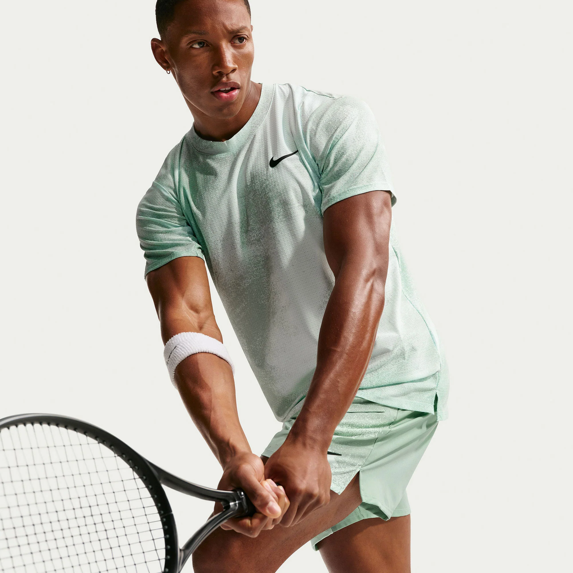 NikeCourt Slam Paris Men's Dri-FIT ADV Tennis Shirt - Image 3