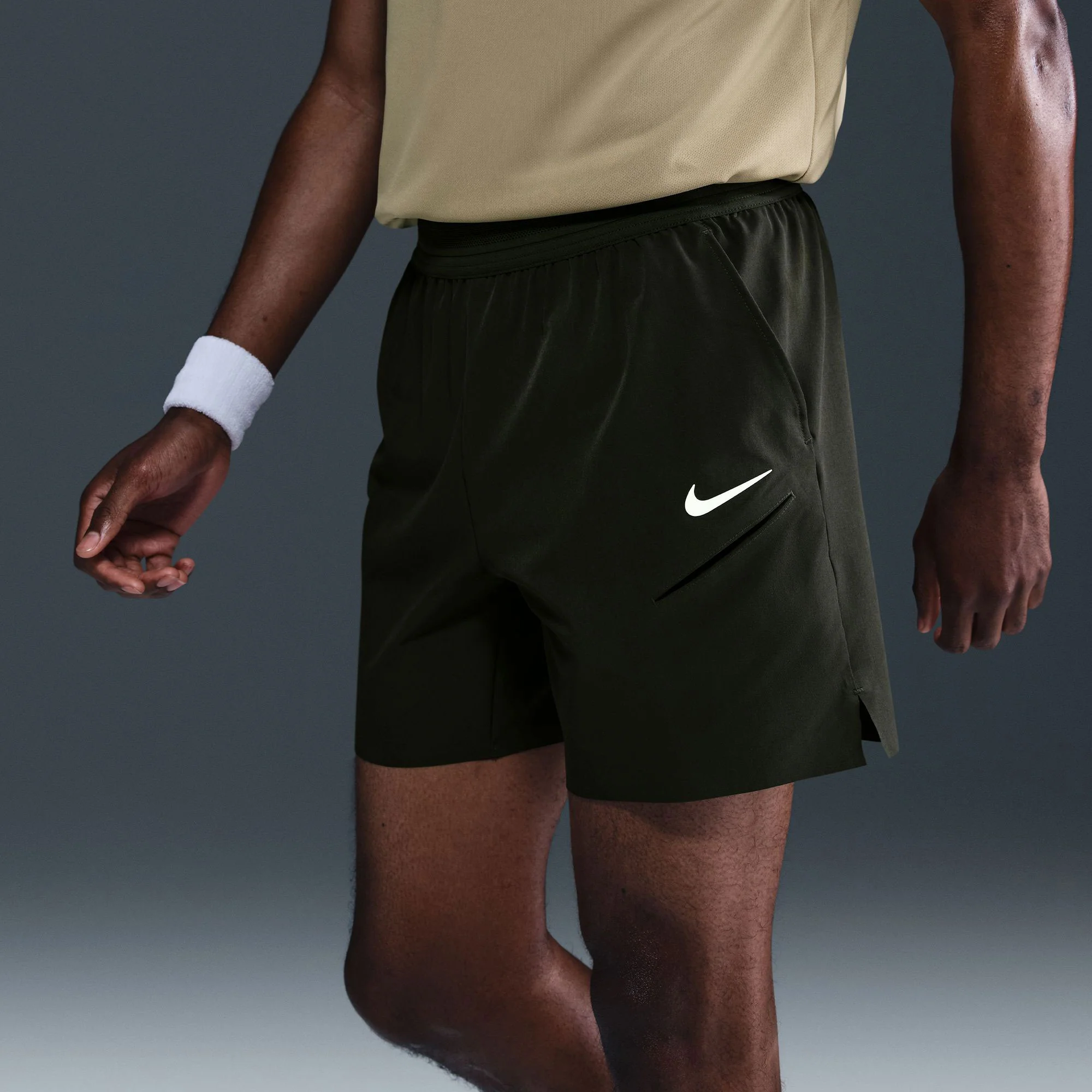 NikeCourt Slam RG Men's Dri-FIT Tennis Shorts - Image 3