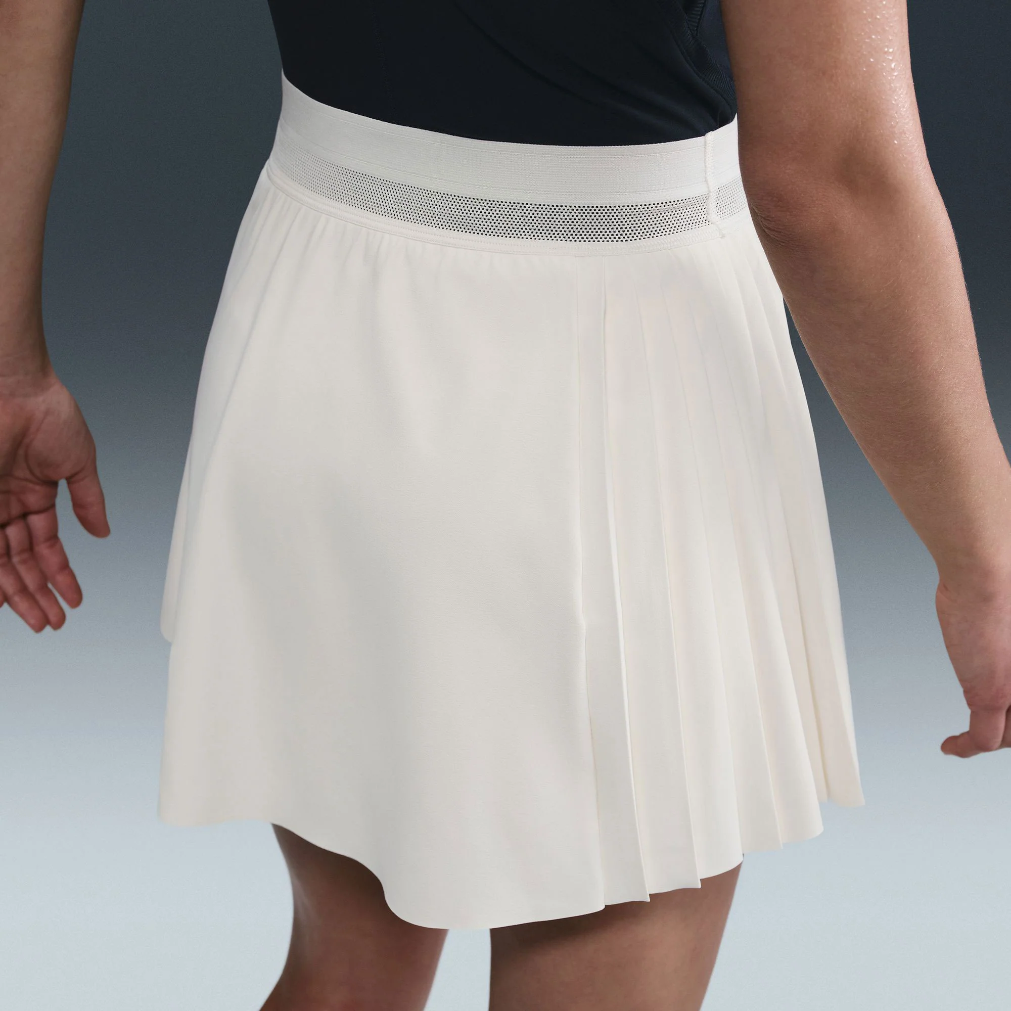 NikeCourt Slam RG Women's Dri-FIT High-Waisted Tennis Skirt - Image 4