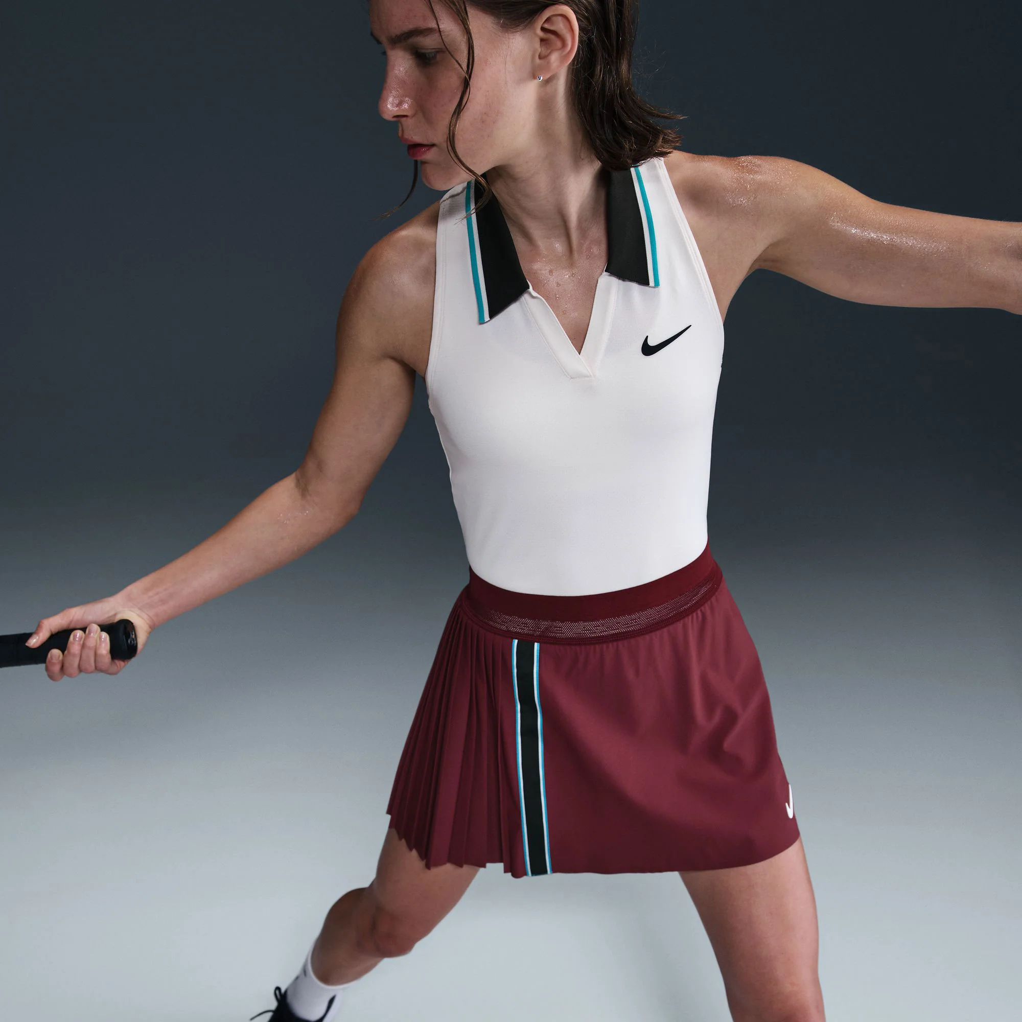 NikeCourt Slam RG Women's Dri-FIT Tennis Tank - Image 3