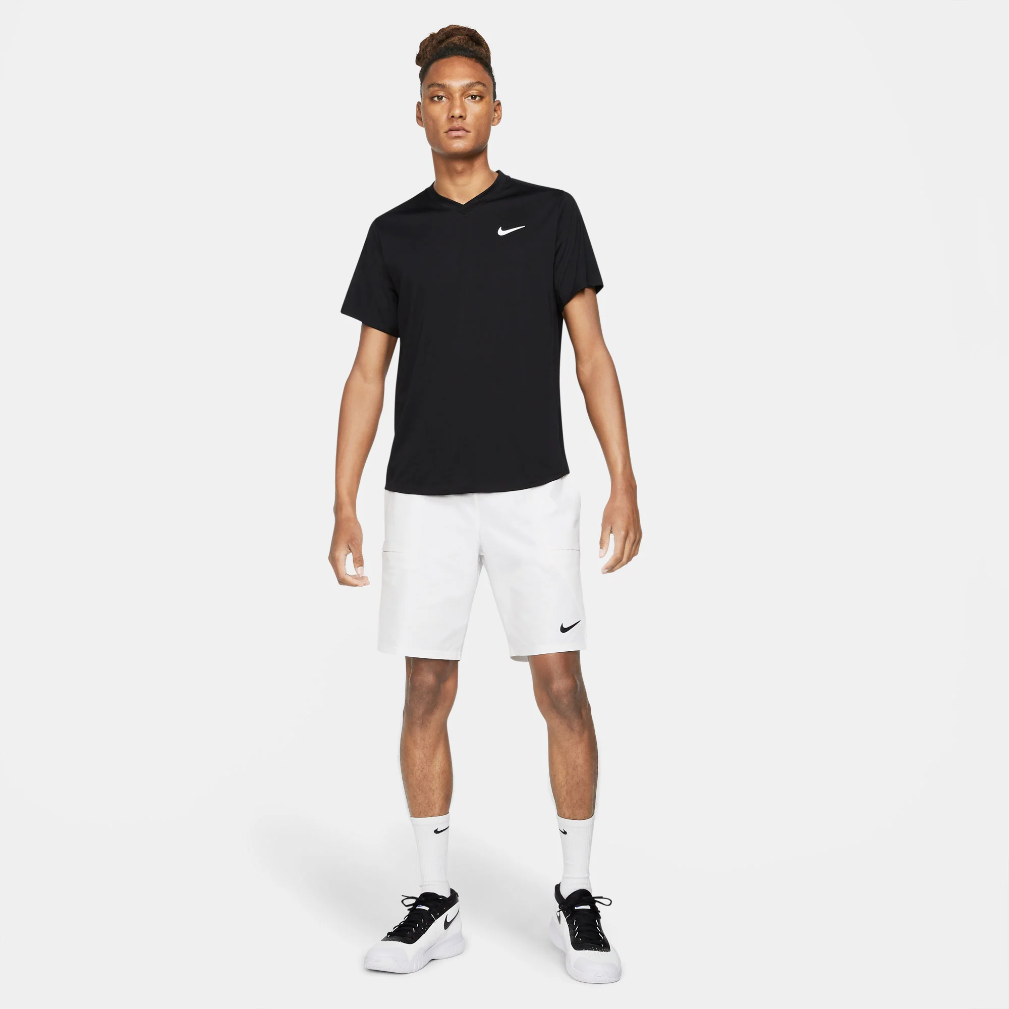 NikeCourt Victory Men's Dri-FIT Tennis Shirt - Image 5