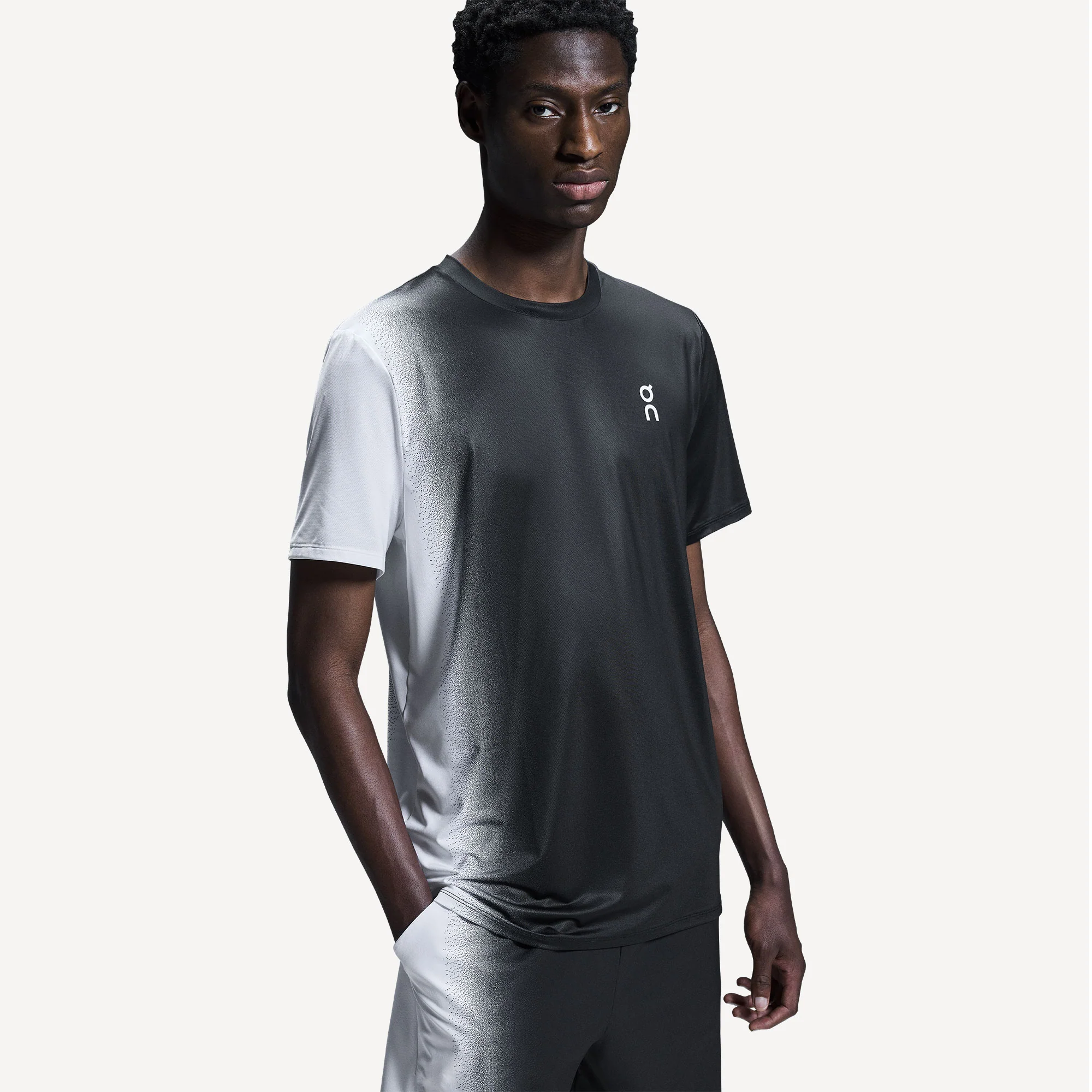 On Court Men's Tennis Shirt - Image 5