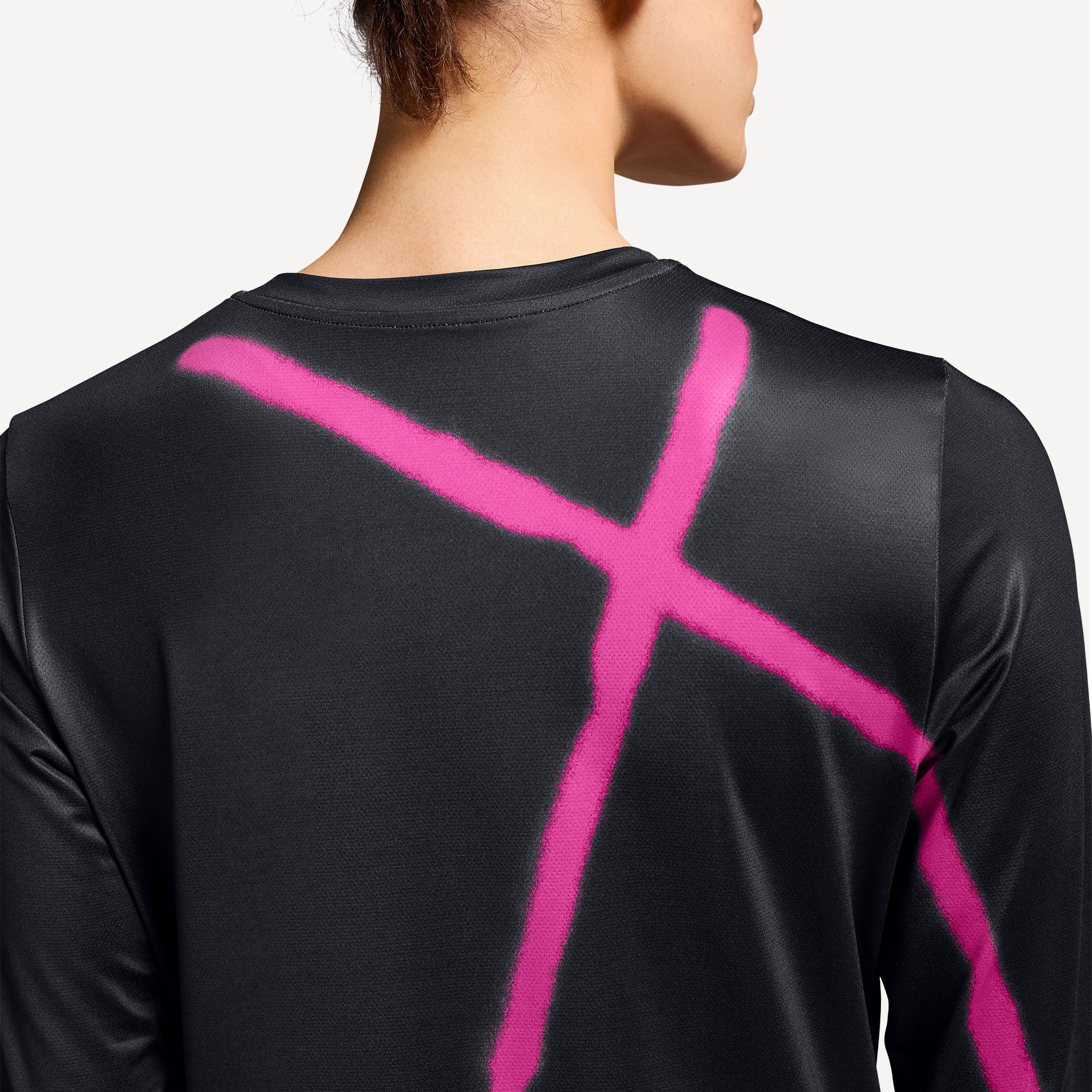 On Court Women's Long Sleeve Tennis Shirt - Image 7