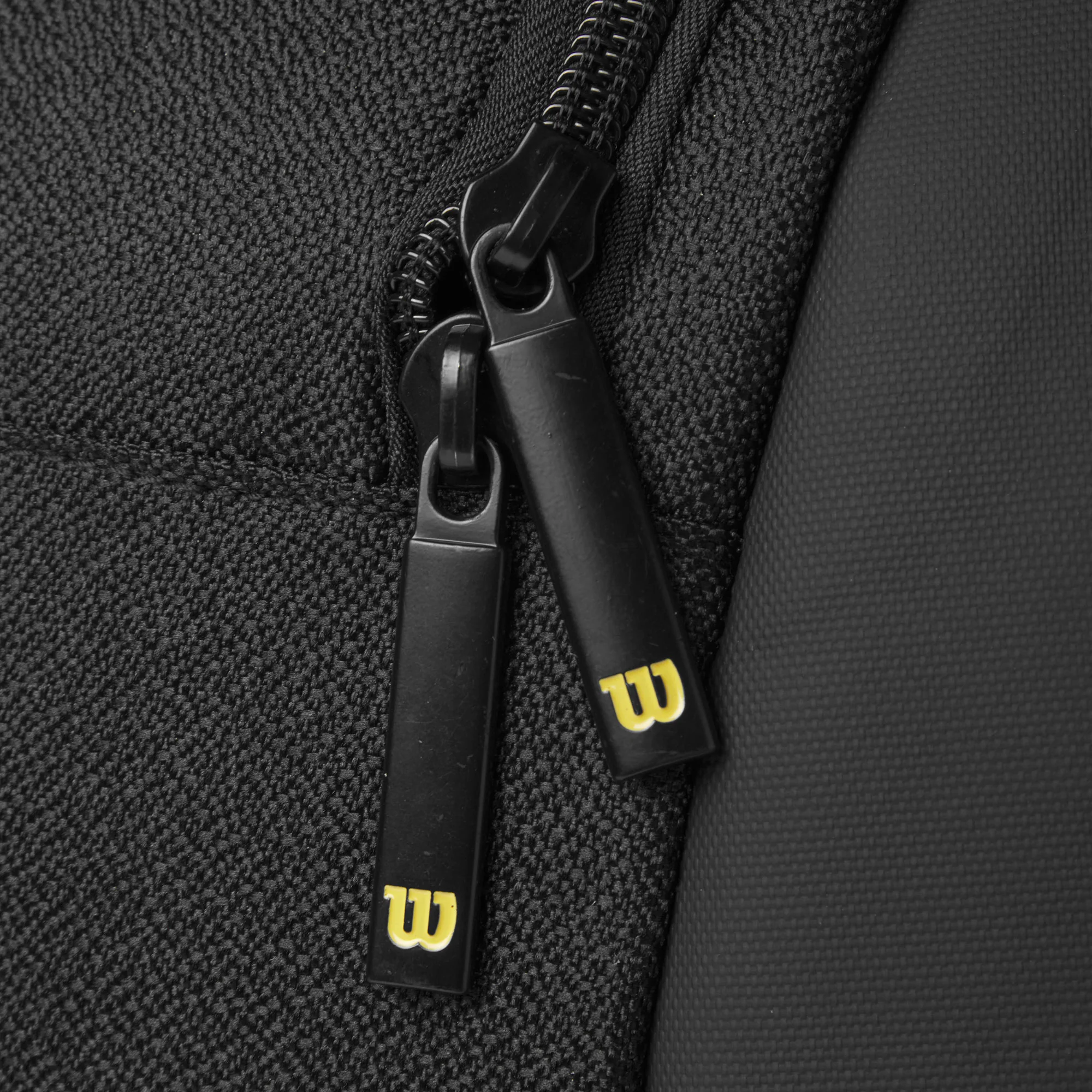 Wilson BELA Super Tour Padel Bag - Image 4