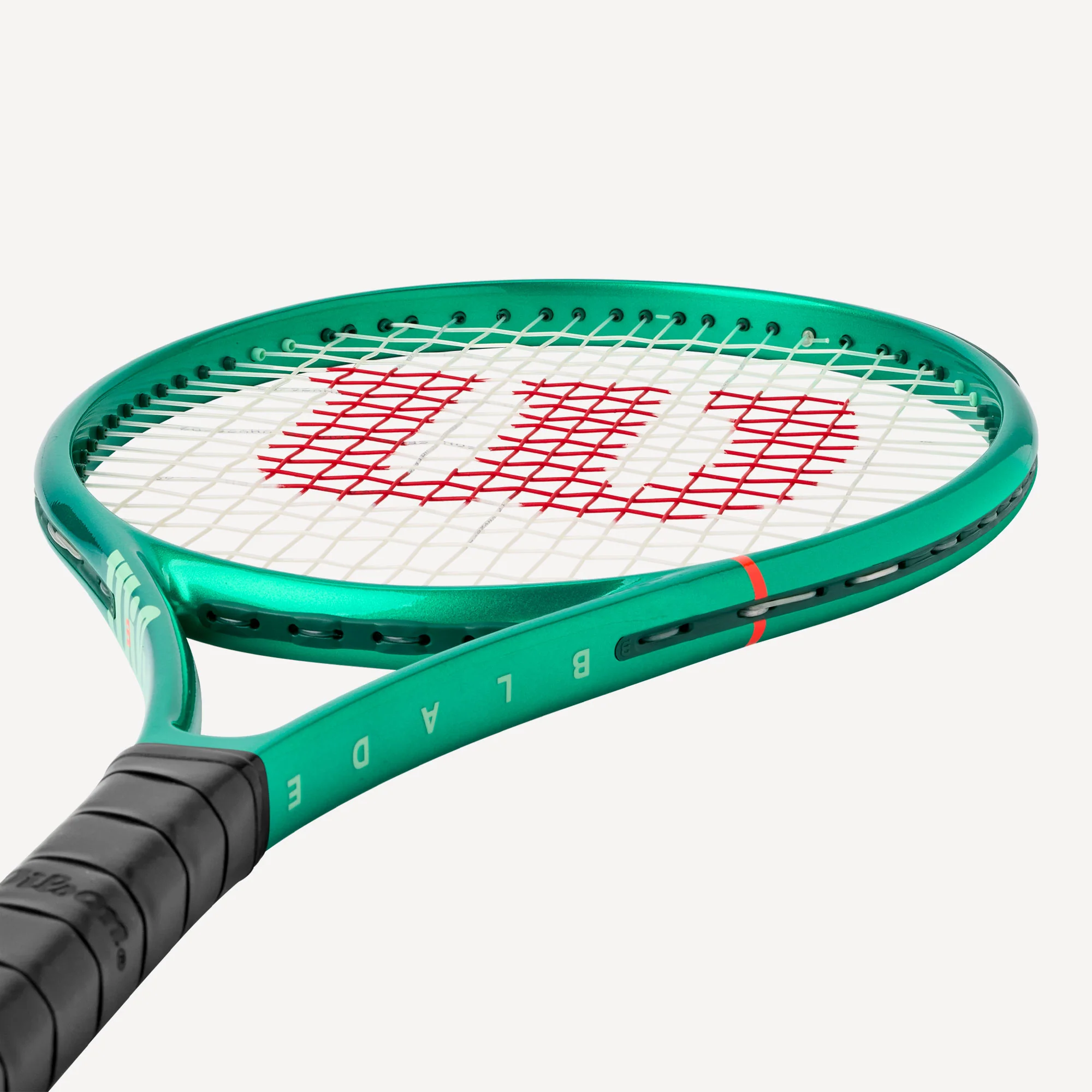 Wilson Blade 25 V10 Junior Tennis Racket - Image 5