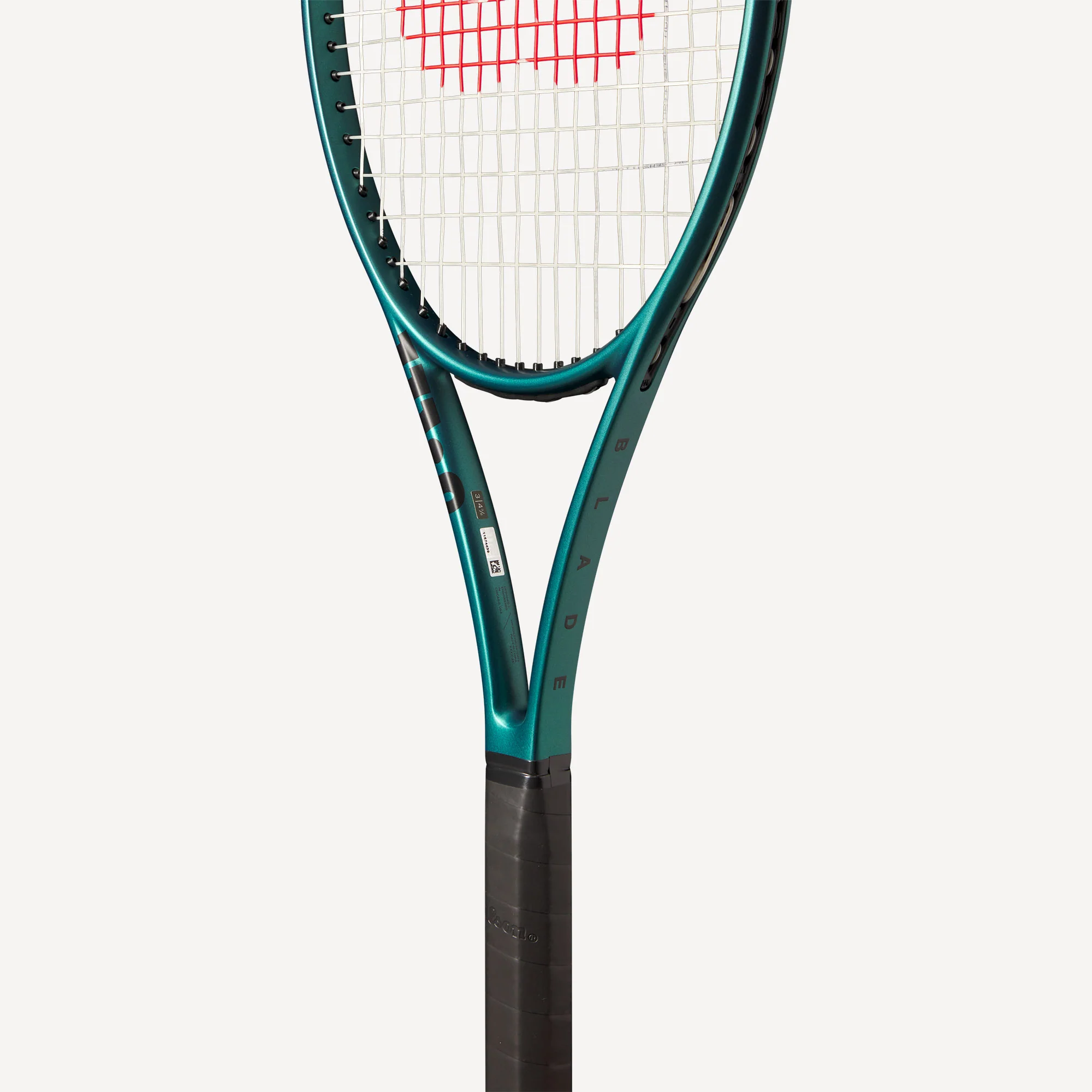 Wilson Blade 98 18x20 V9 Tennis Racket - Image 6