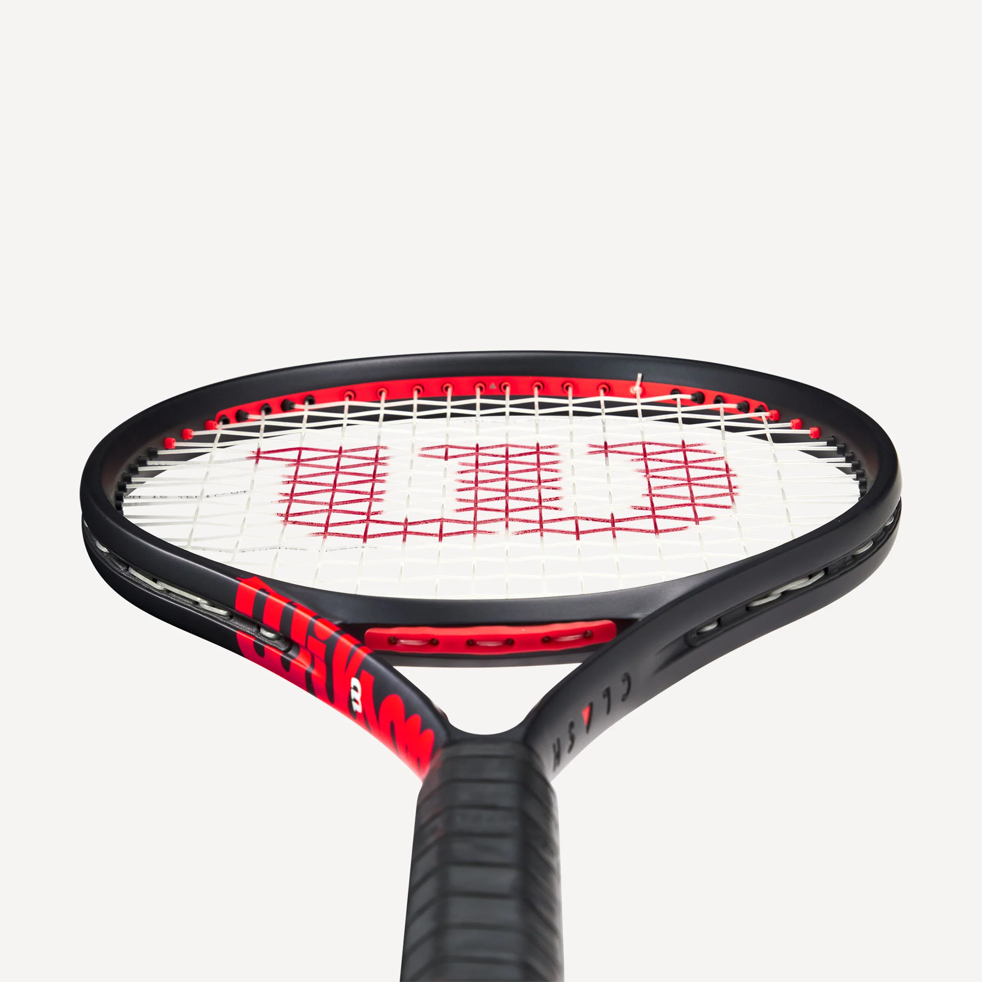 Wilson Clash 100L V3 Tennis Racket - Image 4
