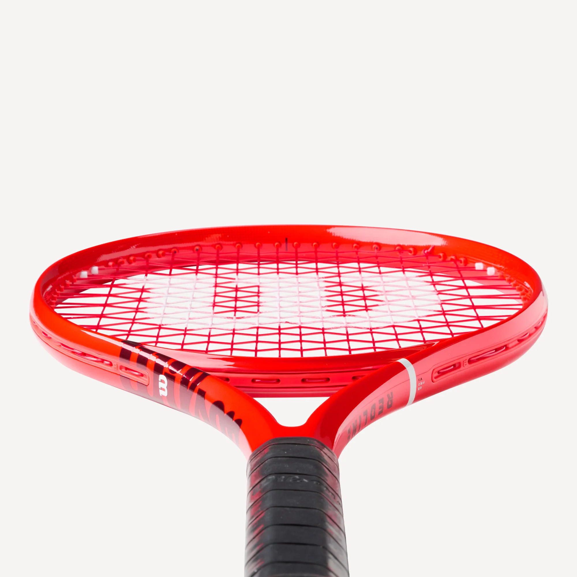 Wilson Defyer 98 Pro V1 Tennis Racket - Image 4