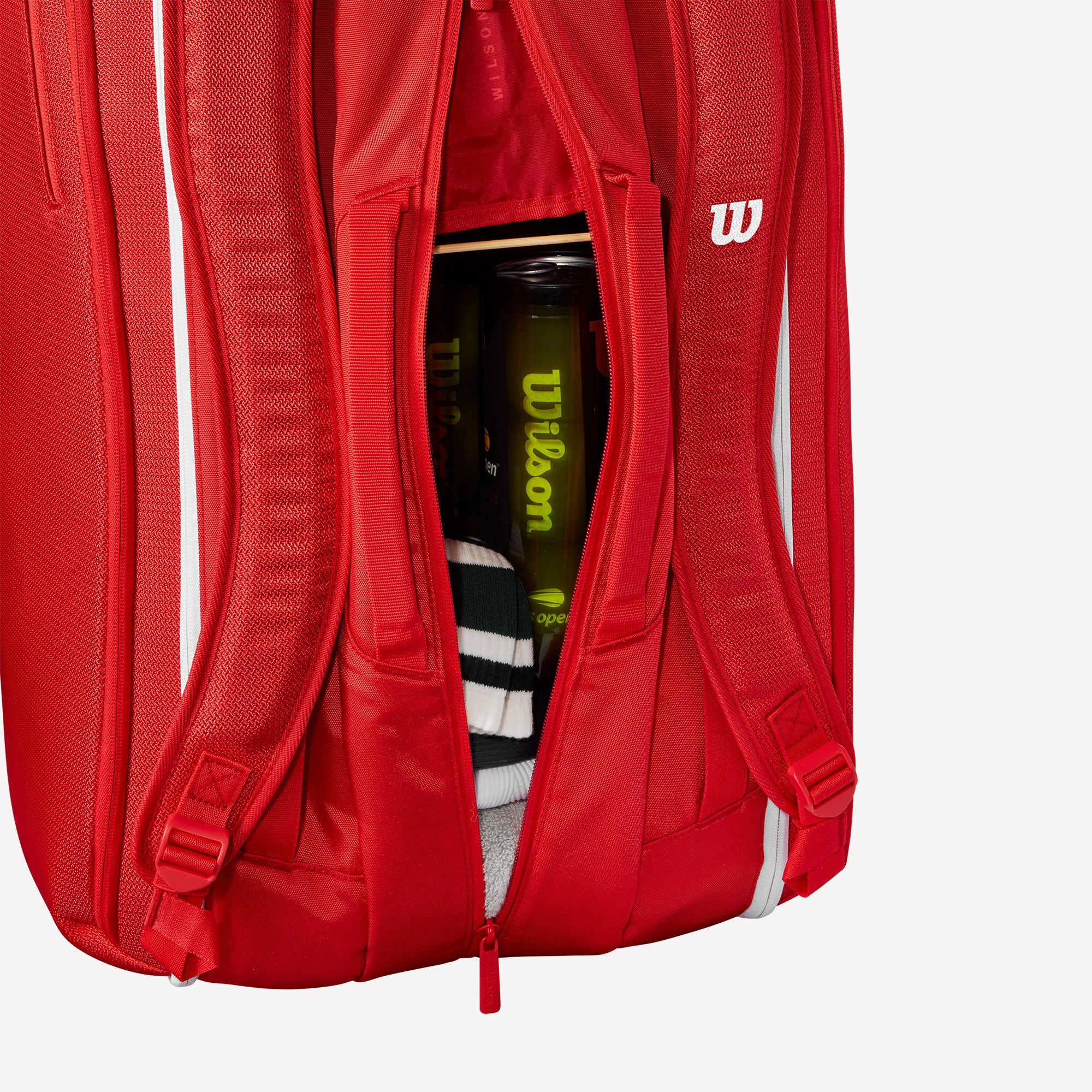 Wilson Super Tour Red 15 Racket Tennis Bag - Image 9