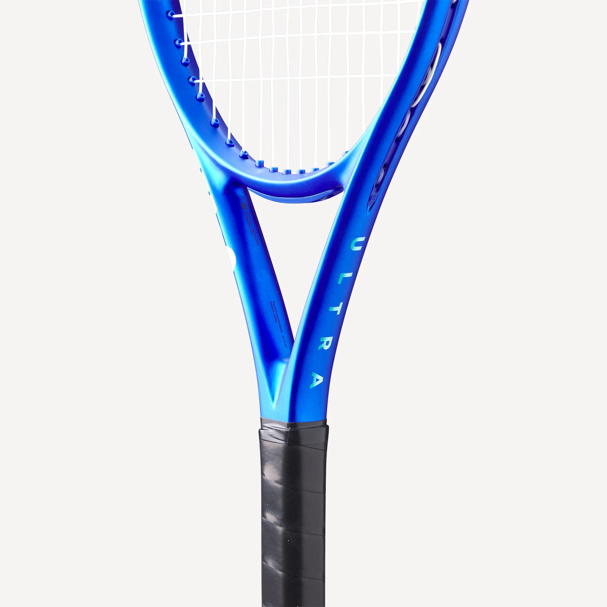 Wilson Ultra 26 V5 Junior Tennis Racket - Image 6